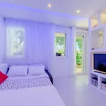 Luce Mala 3* Σπλιτ