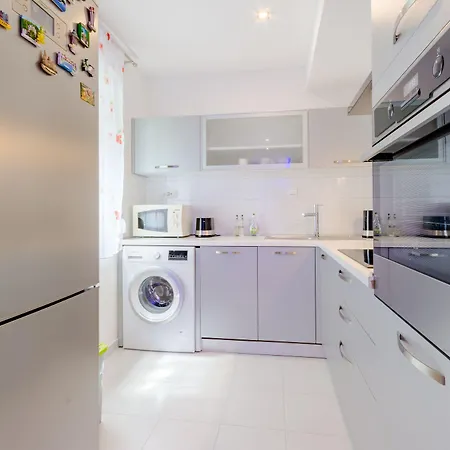 ゲストハウス Luce Mala