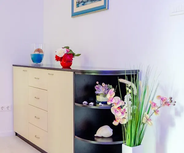 Luce Mala بيت ضيافة