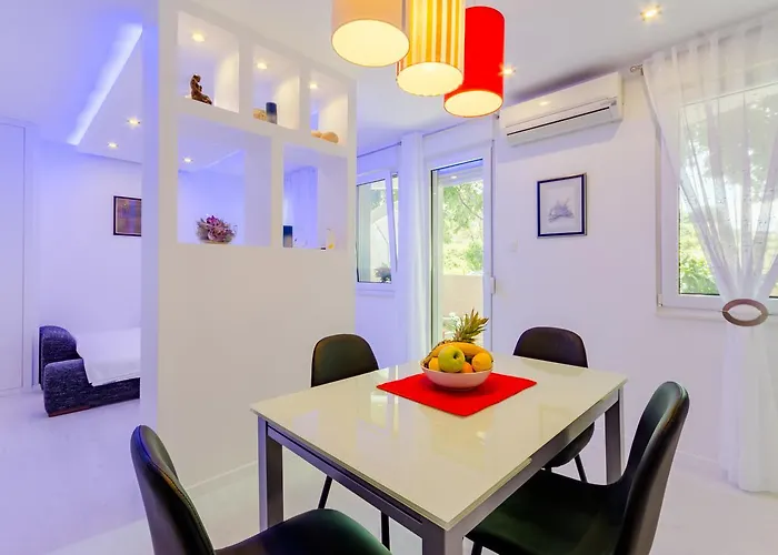 Luce Mala بيت ضيافة