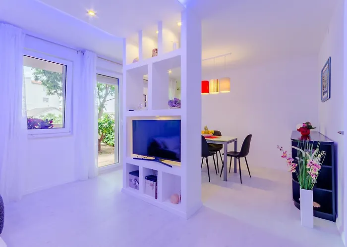 Luce Mala بيت ضيافة سبليت