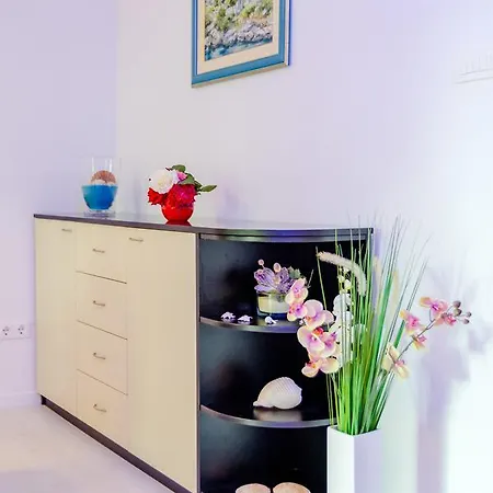 Luce Mala Konukevi